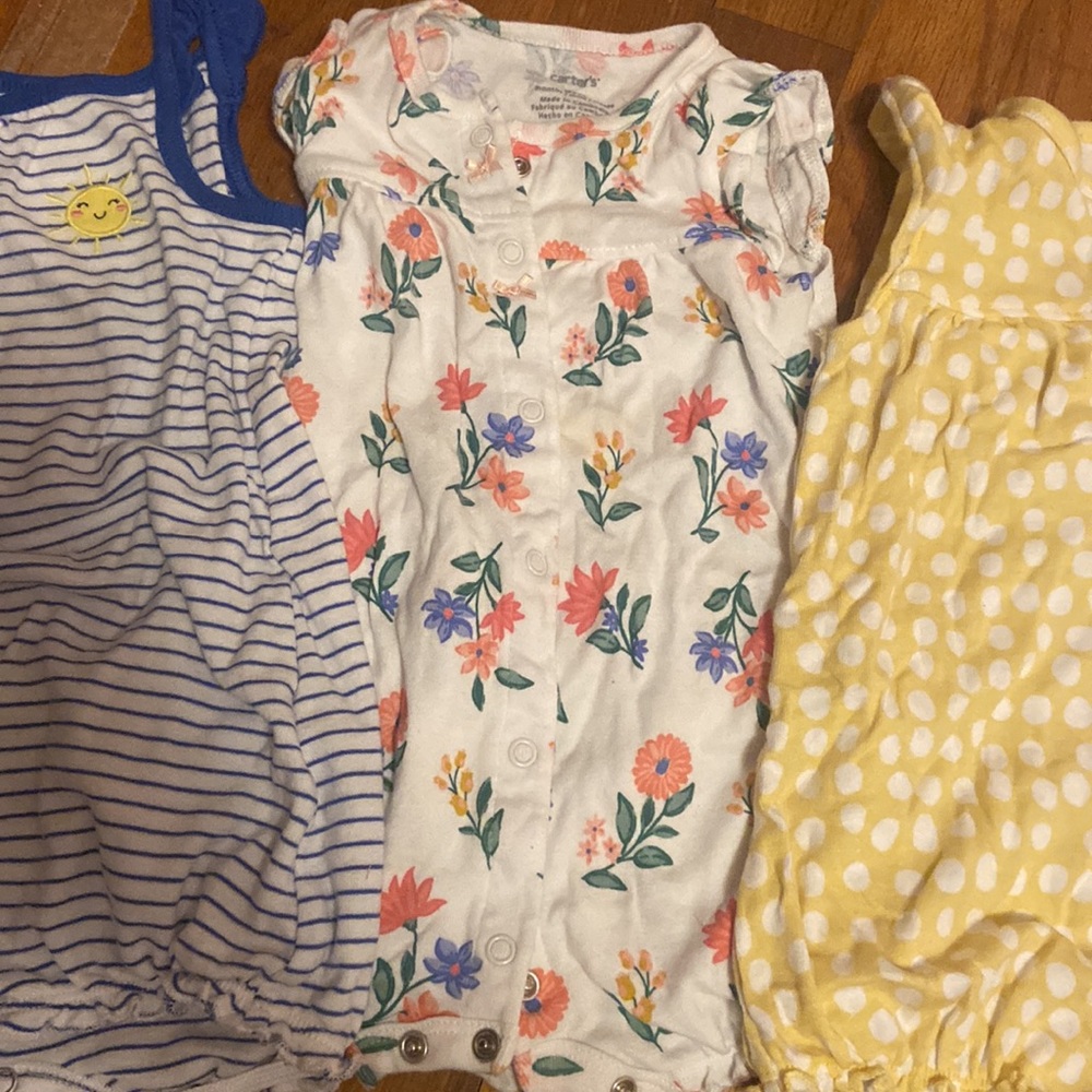 Three Bubble Rompers - Picture 3 of 5